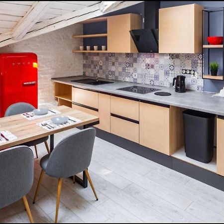 Apartamento Romari Площа Ринок 29 Leópolis Exterior foto