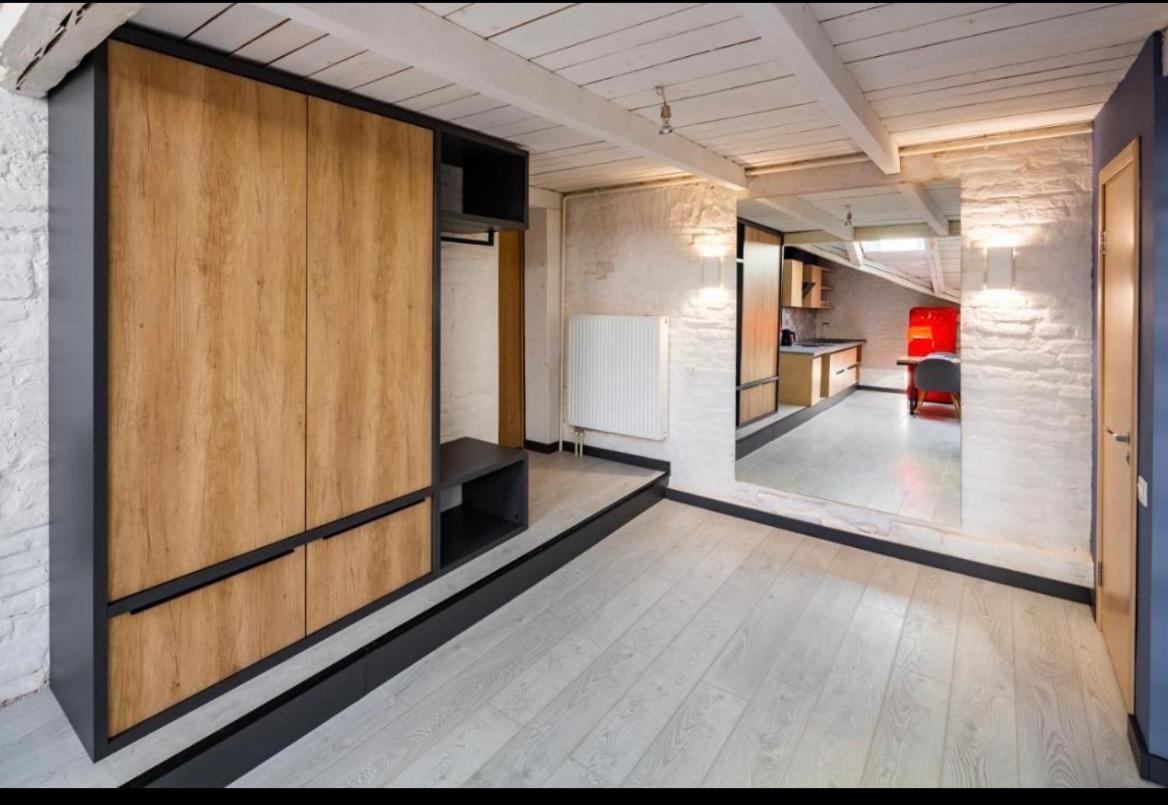Apartamento Romari Площа Ринок 29 Leópolis Exterior foto