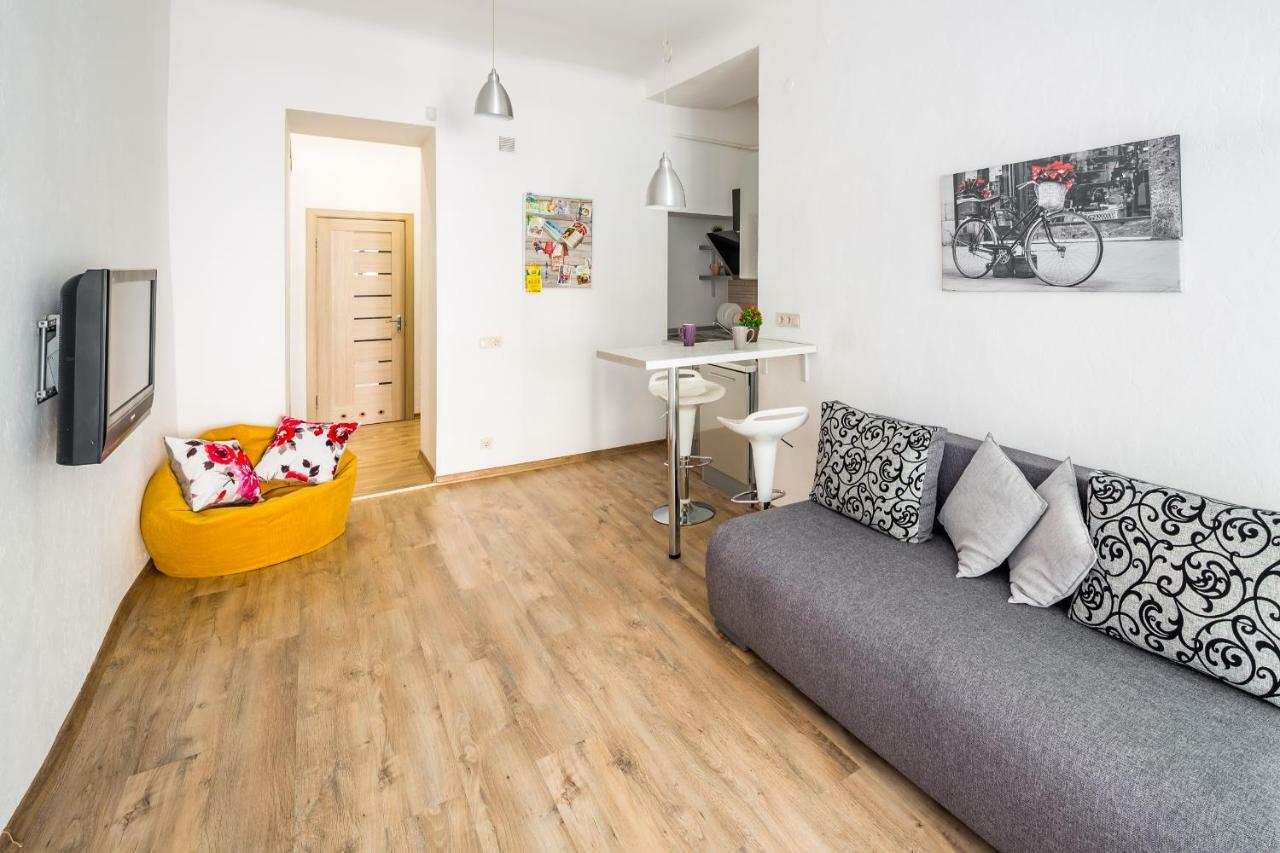 Apartamento Romari Площа Ринок 29 Leópolis Exterior foto